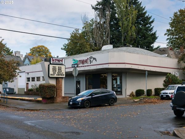 234 SE 12TH AVE, Portland, OR 97214
