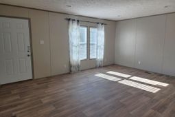 2004 Warren's Loop photo 4