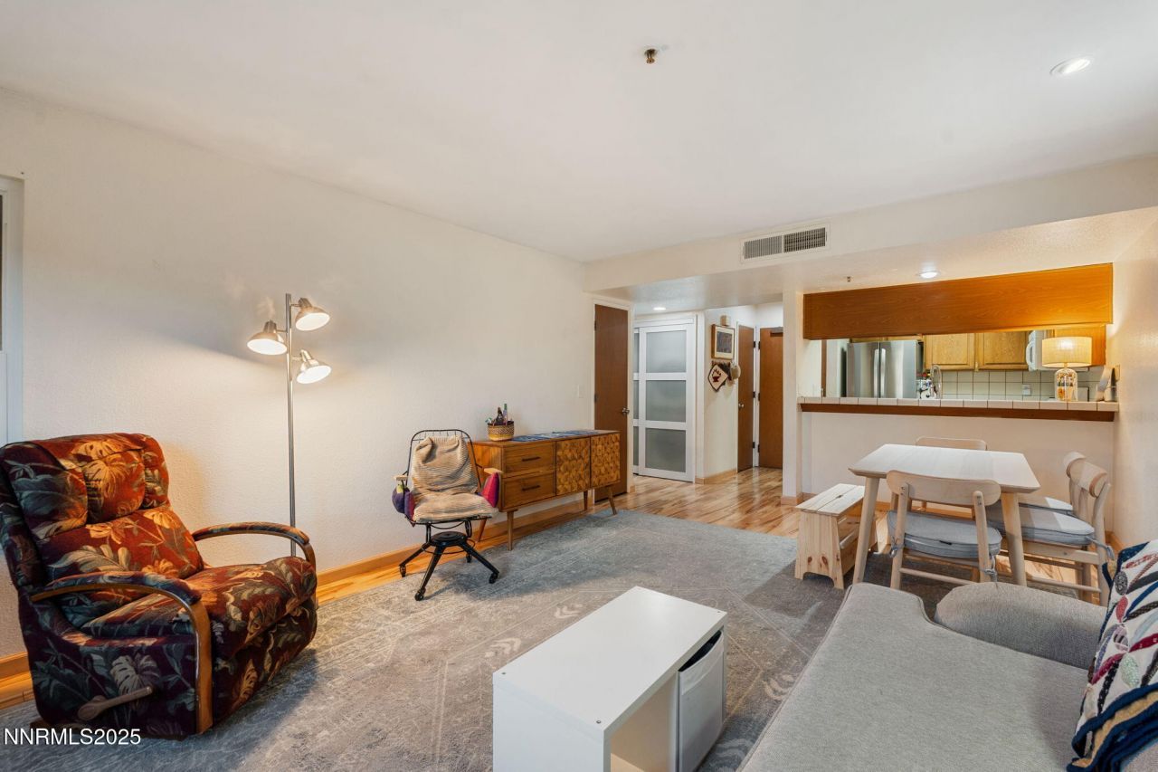3095 Lakeside Drive, Unit APT 106, Reno, NV 89509 Photo