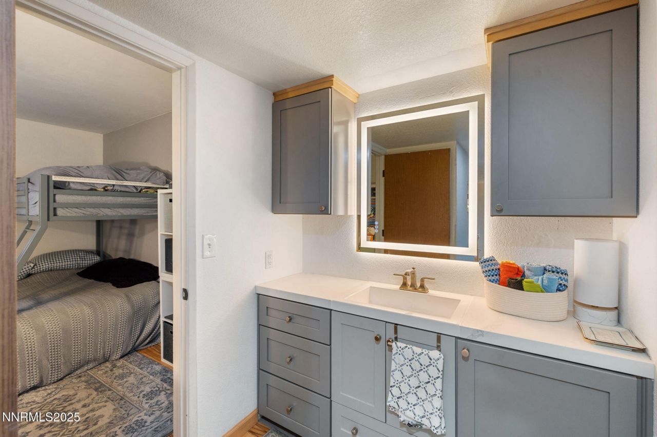 3095 Lakeside Drive, Unit APT 106, Reno, NV 89509 Photo