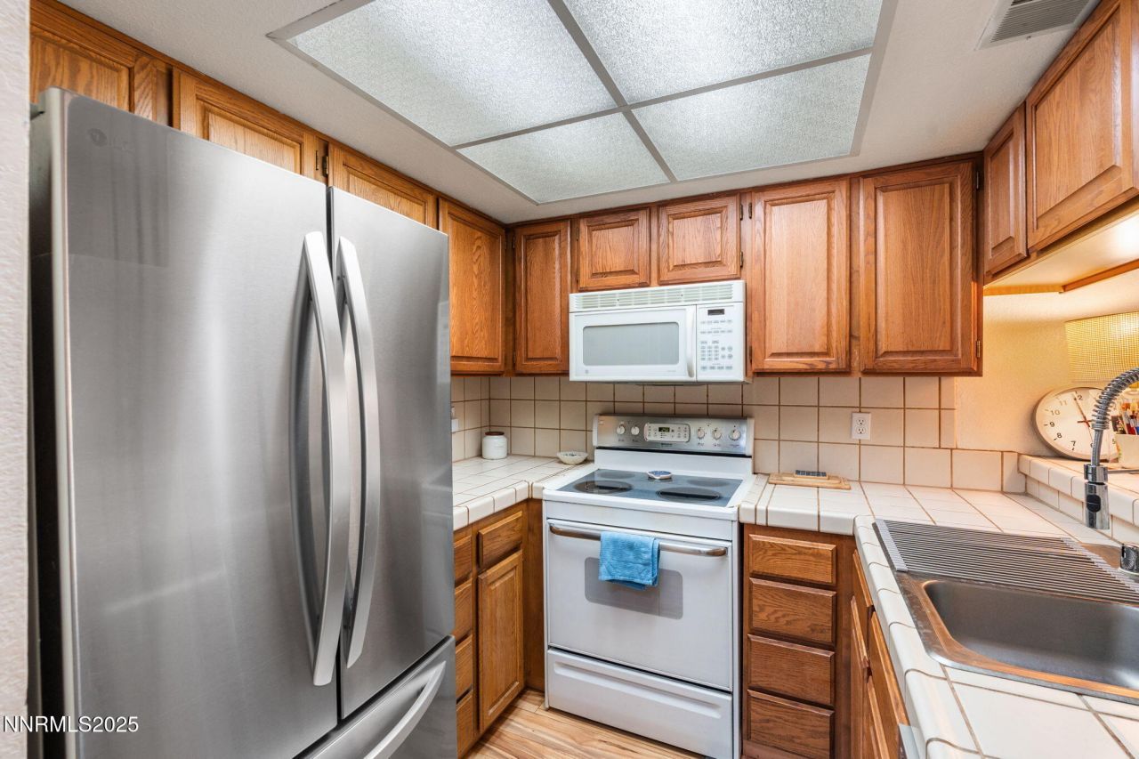 3095 Lakeside Drive, Unit APT 106, Reno, NV 89509 Photo