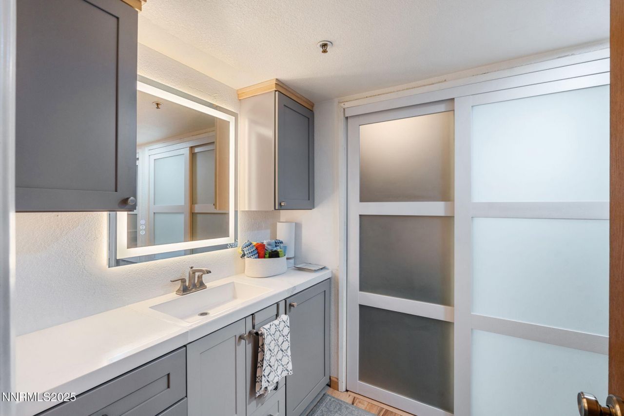 3095 Lakeside Drive, Unit APT 106, Reno, NV 89509 Photo