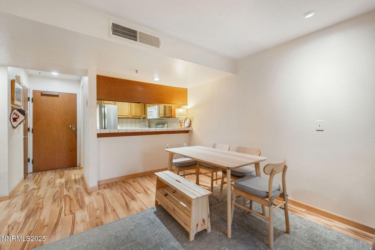 3095 Lakeside Drive, Unit APT 106, Reno, NV 89509 Photo