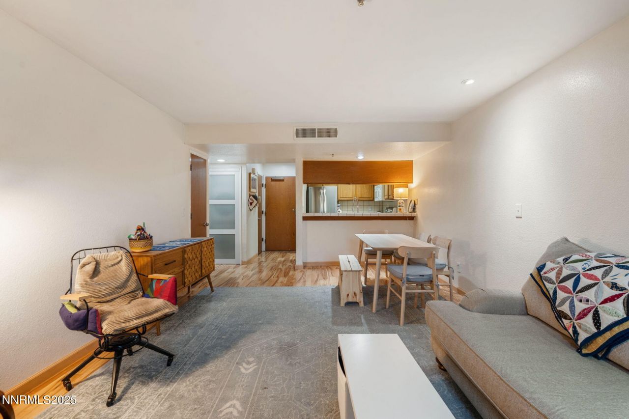 3095 Lakeside Drive, Unit APT 106, Reno, NV 89509 Photo