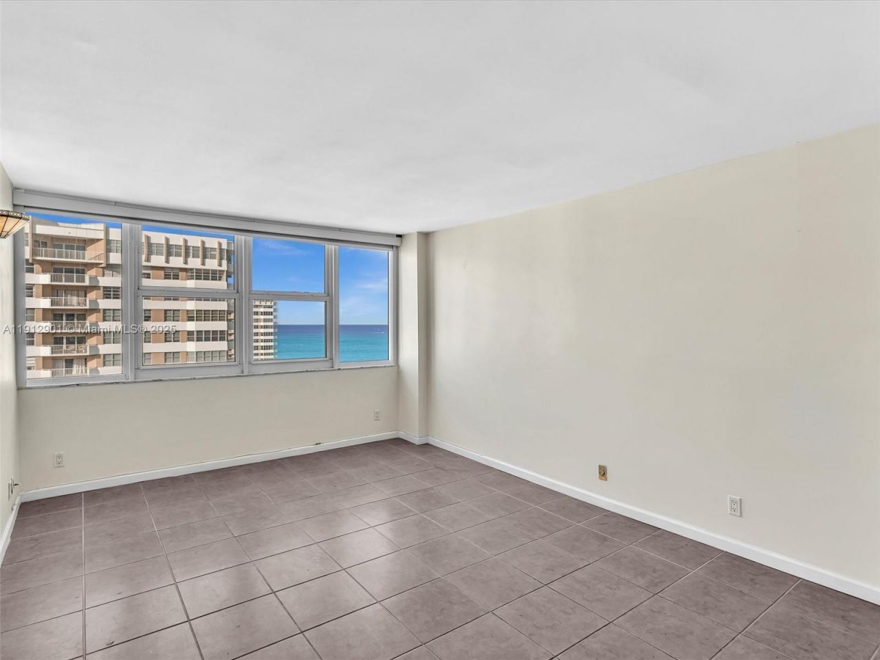 2030 S Ocean Dr, Unit 2024, Hallandale Beach, FL 33009 Photo