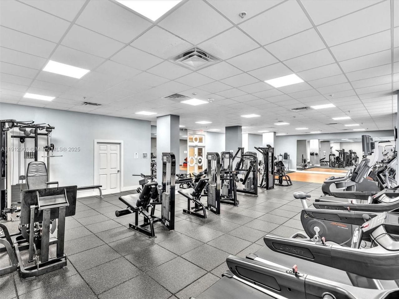 2030 S Ocean Dr, Unit 2024, Hallandale Beach, FL 33009 Photo