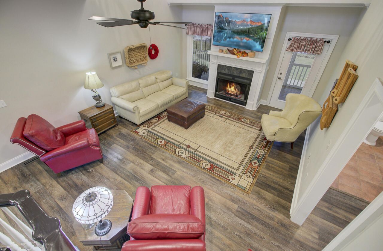 933 Tree Farm Lane Photo 21