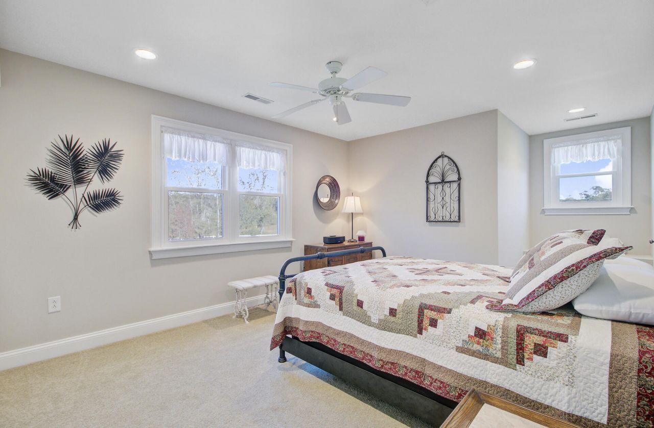 933 Tree Farm Lane Photo 48