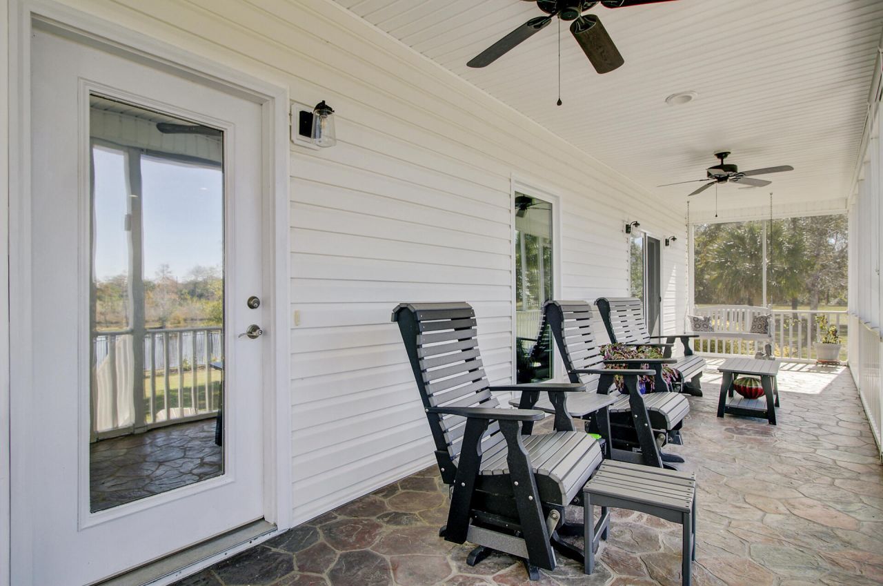 933 Tree Farm Lane Photo 55