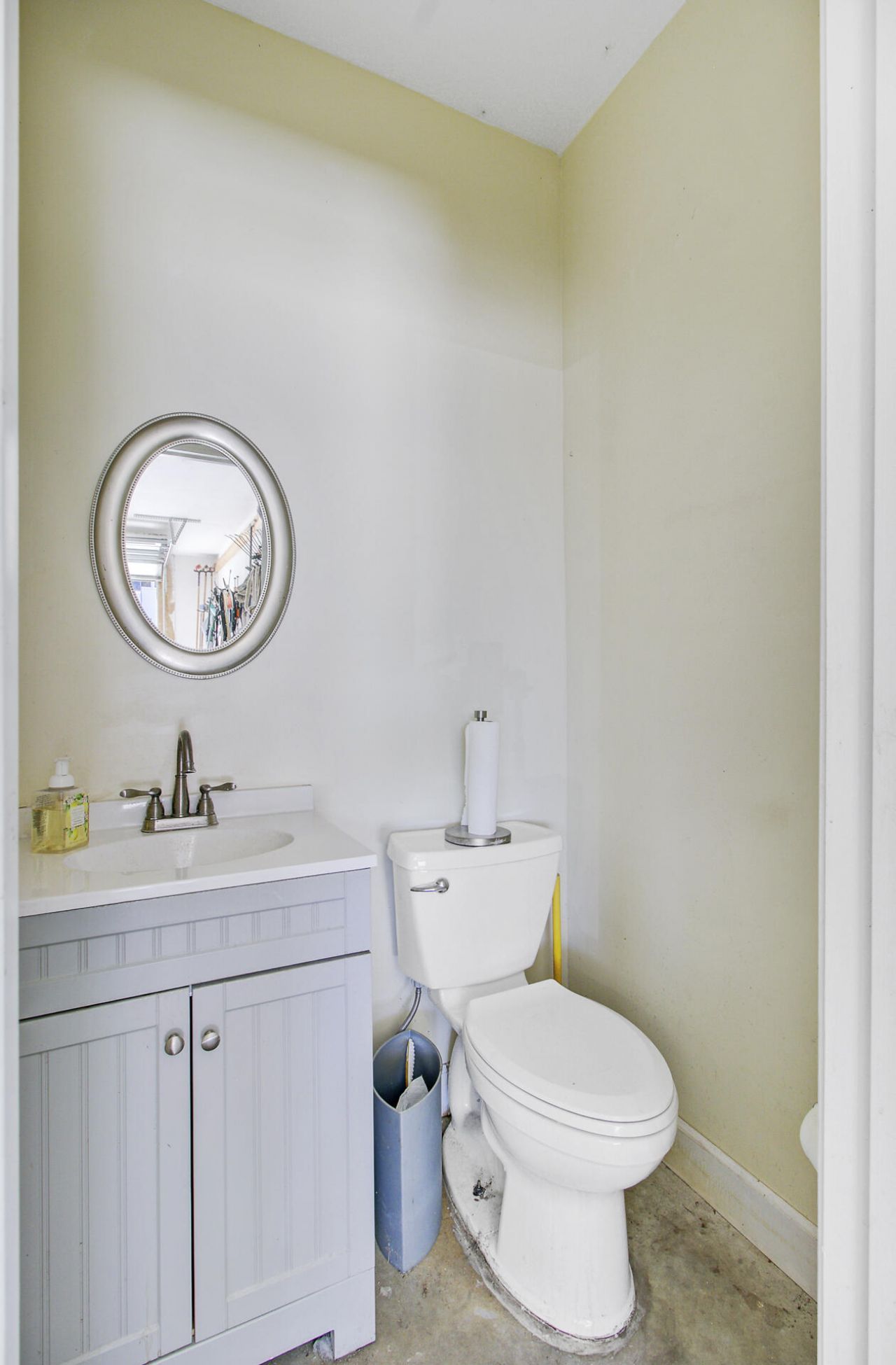 933 Tree Farm Lane Photo 66