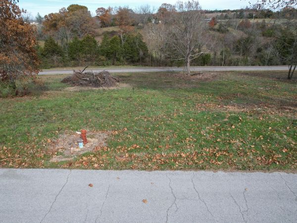 8 Rodeo Lane, Ava, MO 65608