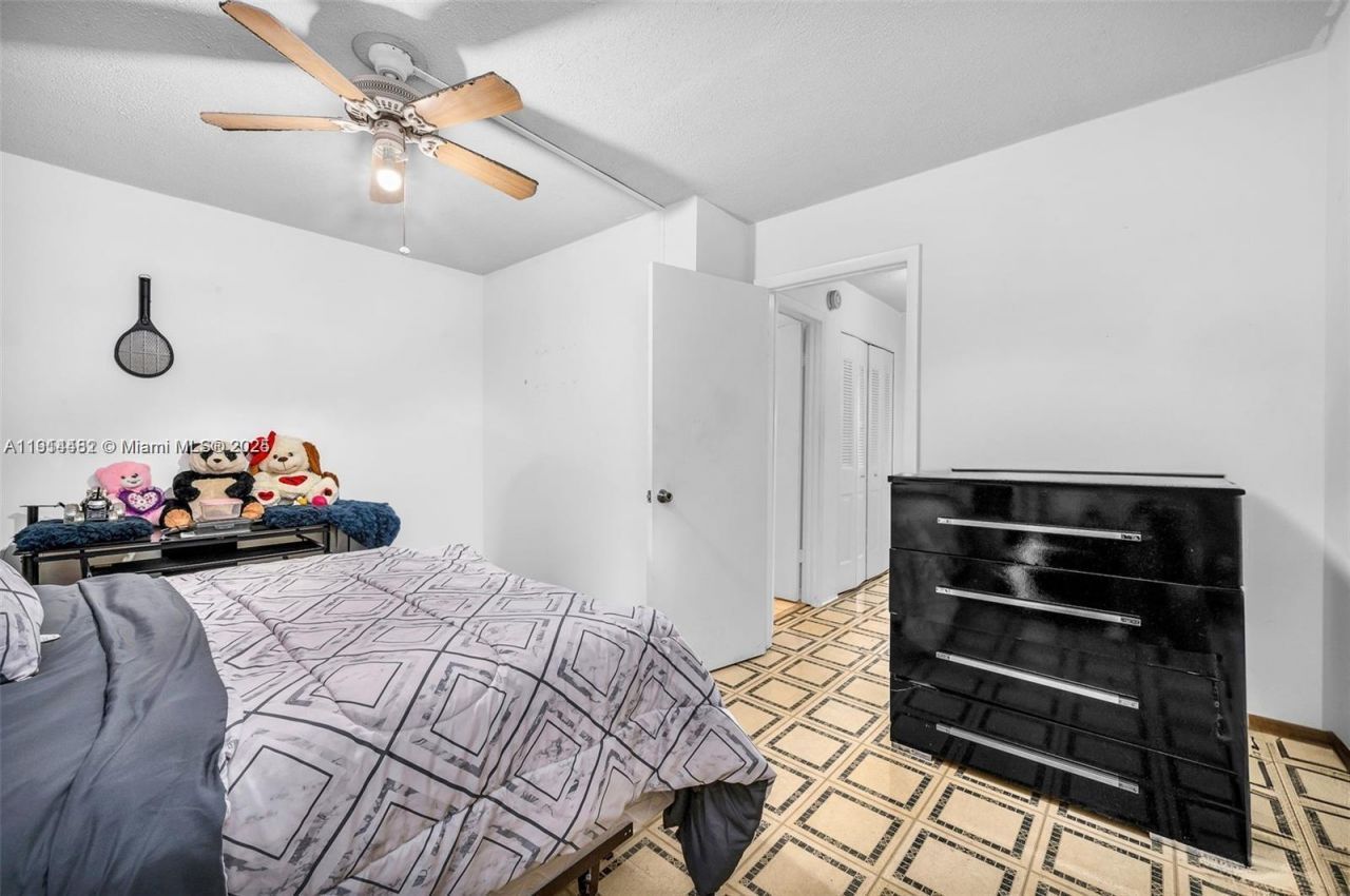 6600 W 2nd Ct, Unit 24, Hialeah, FL 33012 Photo