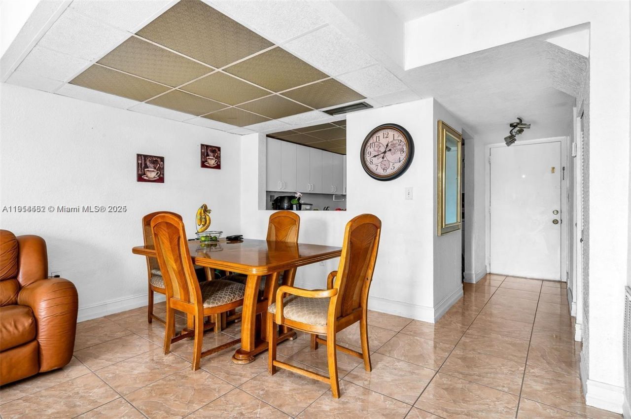6600 W 2nd Ct, Unit 24, Hialeah, FL 33012 Photo