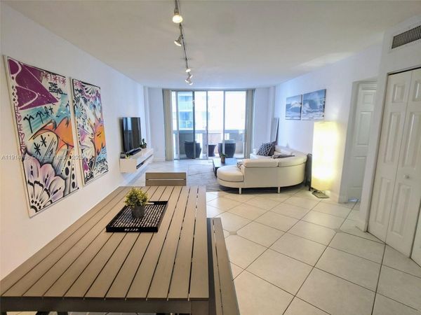 800 West Ave, Unit 938, Miami Beach, FL 33139