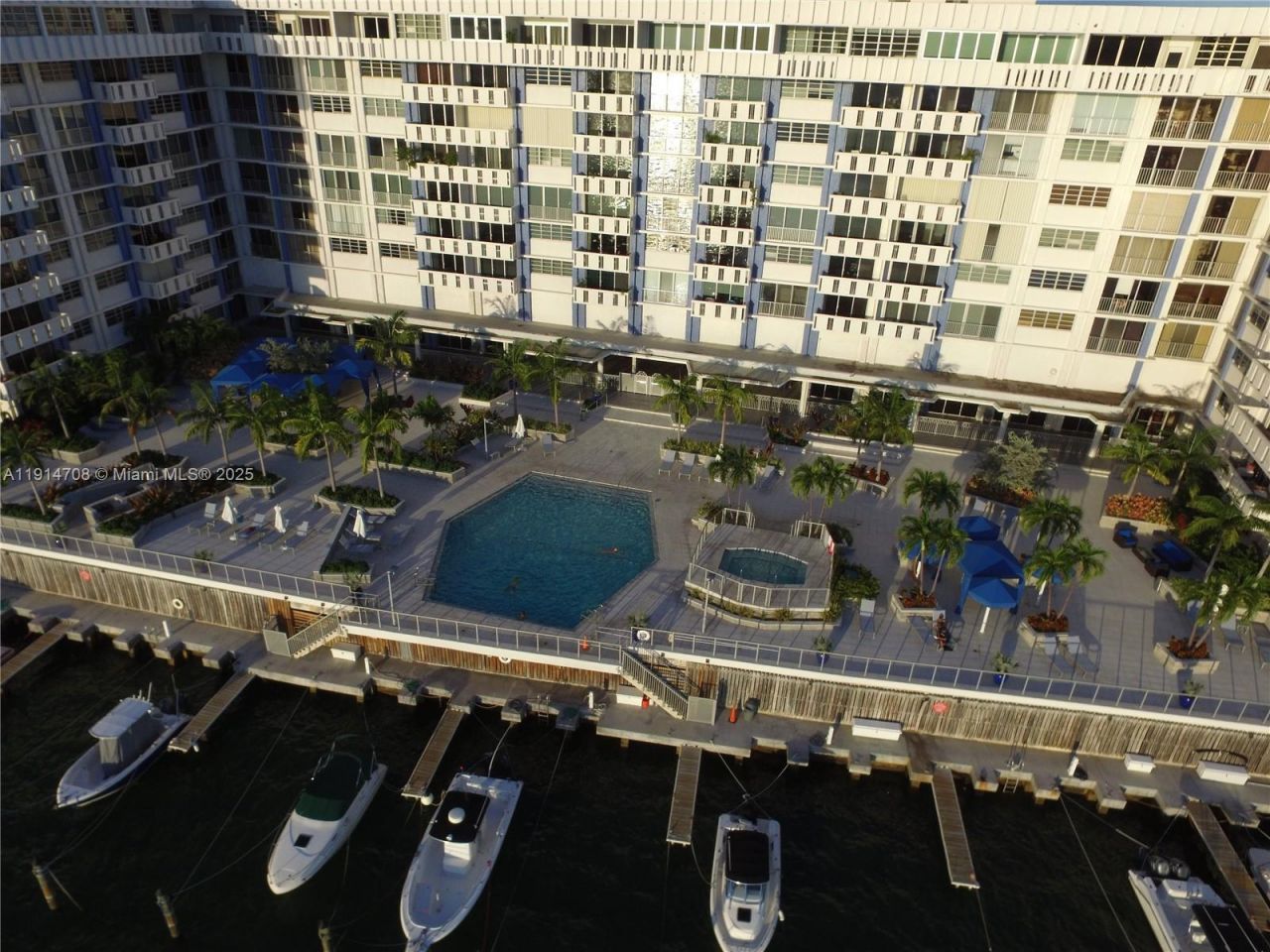 800 West Ave, Unit 938, Miami Beach, FL 33139 Photo