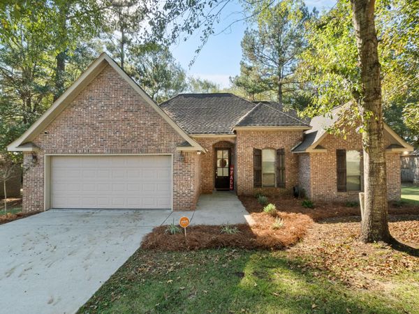 53 S Bridle Bend, Hattiesburg, MS 39402