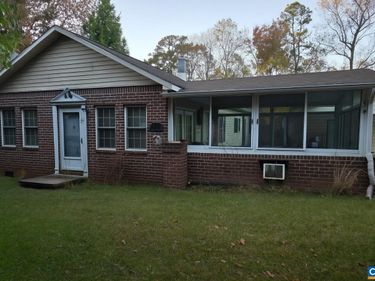 659 SPORTS LAKE RD, NEW CANTON, VA 23123