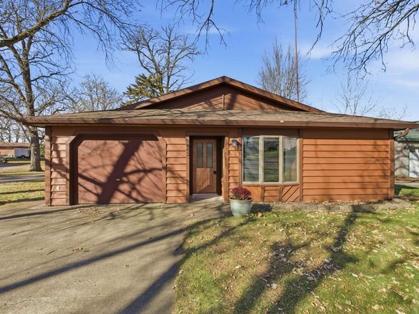 605 Chinook Avenue SW, Avon, MN 56310