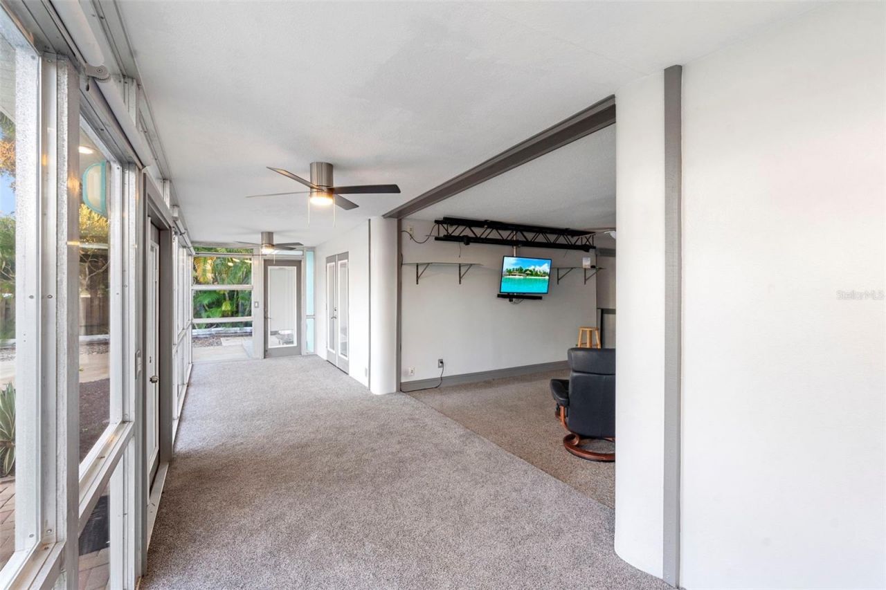 650 S Pine Street, New Smyrna Beach, FL 32169 Photo