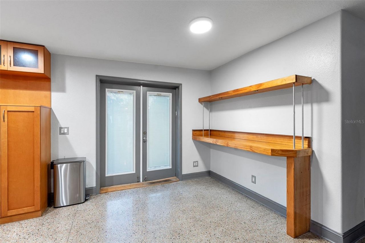 650 S Pine Street, New Smyrna Beach, FL 32169 Photo