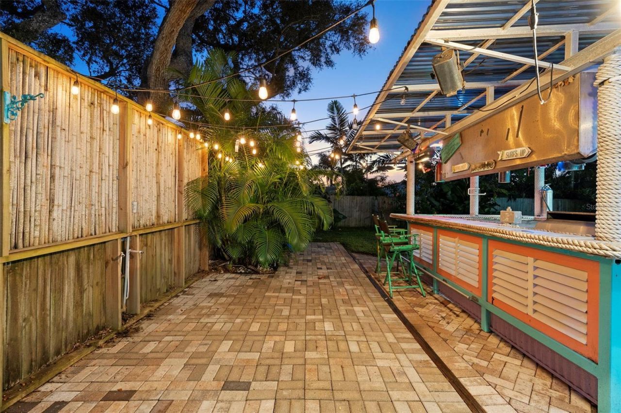 650 S Pine Street, New Smyrna Beach, FL 32169 Photo