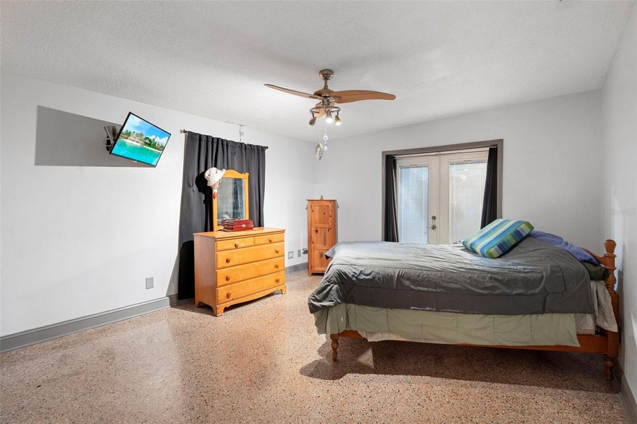 650 S Pine Street, New Smyrna Beach, FL 32169 Photo