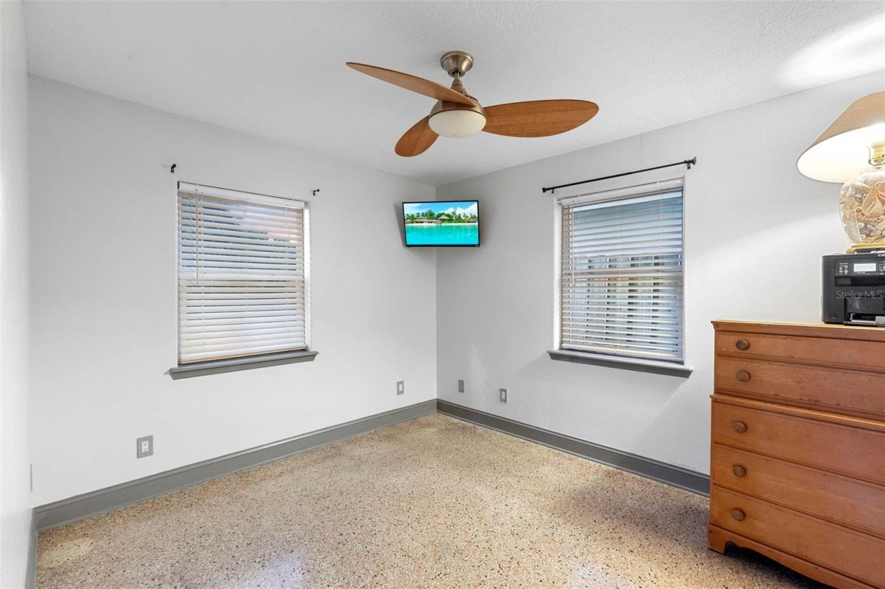 650 S Pine Street, New Smyrna Beach, FL 32169 Photo