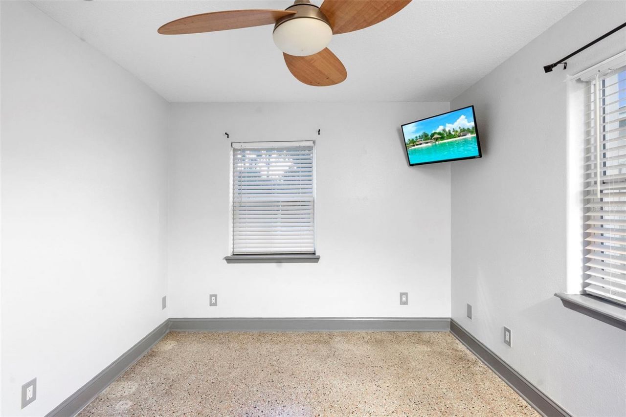 650 S Pine Street, New Smyrna Beach, FL 32169 Photo