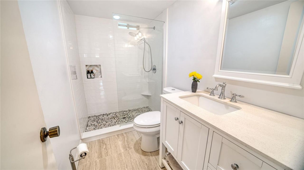 4500 Gulf Of Mexico Drive, Unit 206, Longboat Key, FL 34228 Photo