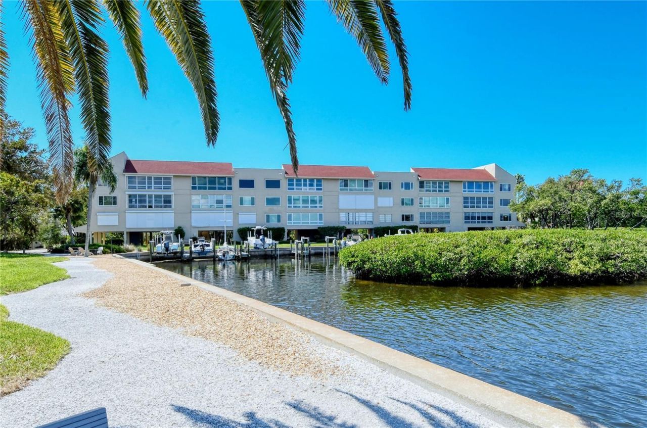 4500 Gulf Of Mexico Drive, Unit 206, Longboat Key, FL 34228 Photo