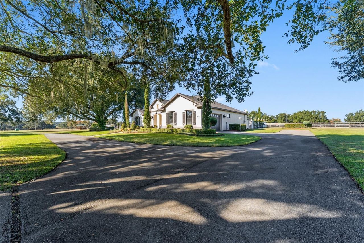 11408 N Magnolia Avenue, Ocala, FL 34475 Photo