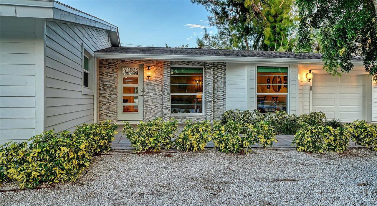 783 Birdsong Lane, Sarasota, FL 34242 Photo