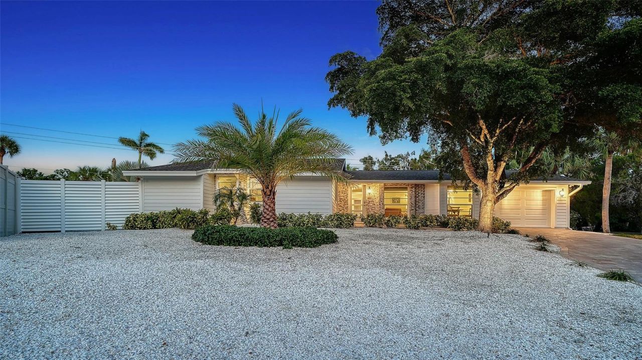 783 Birdsong Lane, Sarasota, FL 34242 Photo