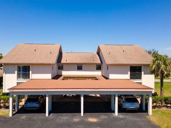 1770 LAKE PLACE, Unit 1770D, VENICE, FL 34293