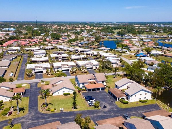 1770 LAKE PLACE, Unit 1770D, VENICE, FL 34293