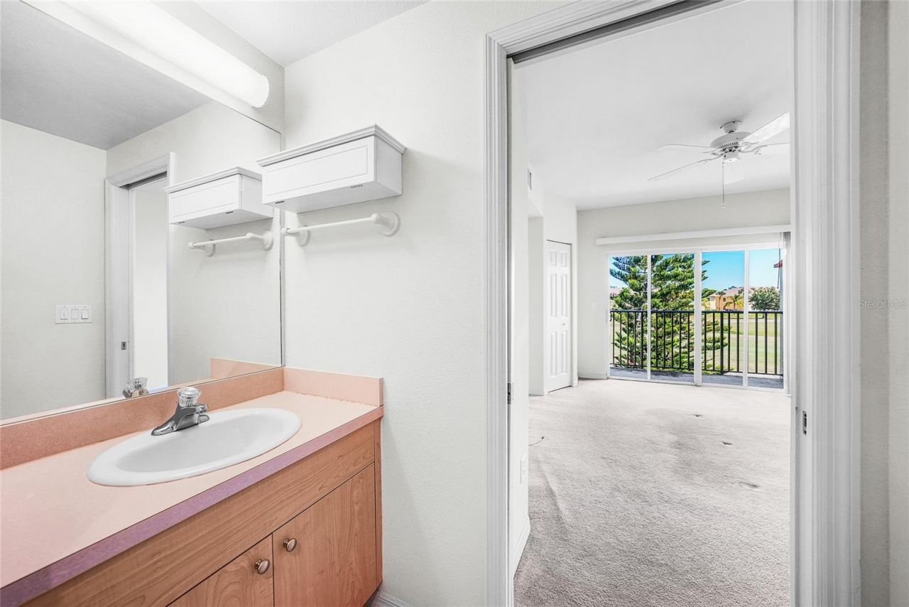 1246 Rio De Janeiro Avenue, Unit 505, Punta Gorda, FL 33983 Photo