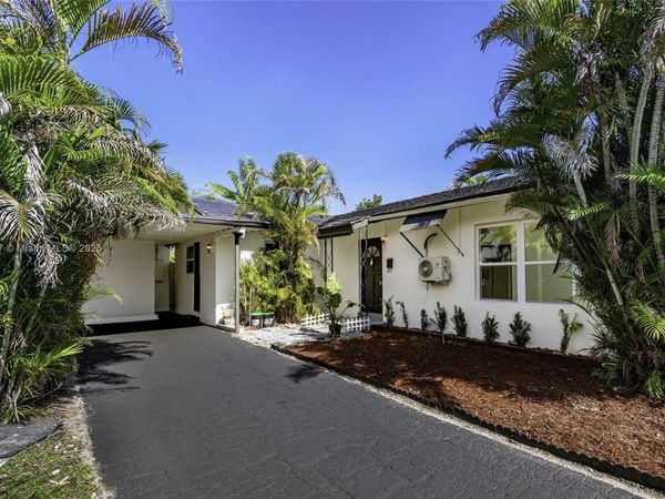 731 NE 16th St, Fort Lauderdale, FL 33304