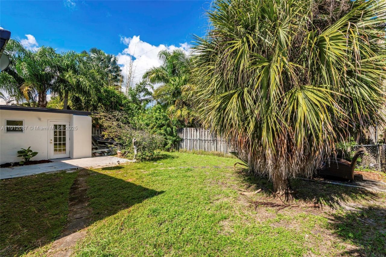 731 NE 16th St, Fort Lauderdale, FL 33304 Photo