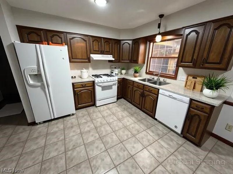 13356 Mogadore Avenue NW, Uniontown, OH 44685 Photo 3