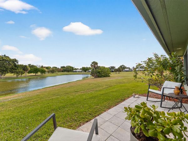 6884 SE Bunker Hill Drive, Hobe Sound, FL 33455