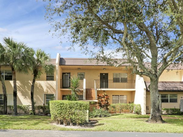 120 Lake Constance Drive, West Palm Beach, FL 33411