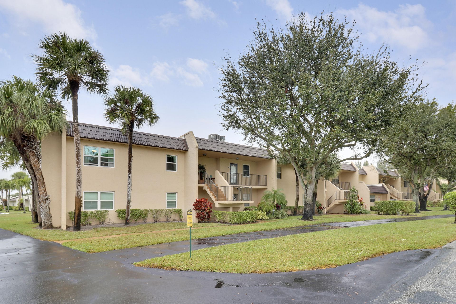 120 Lake Constance Drive, West Palm Beach, FL 33411 Photo