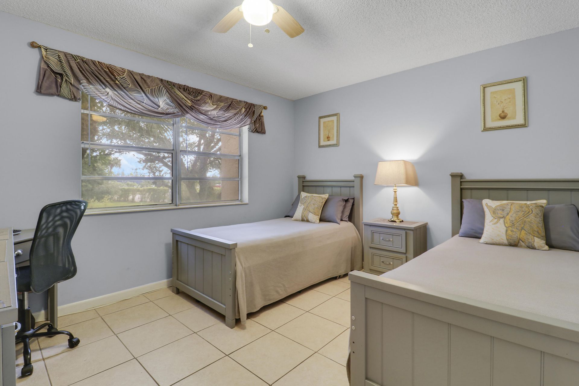 120 Lake Constance Drive, West Palm Beach, FL 33411 Photo