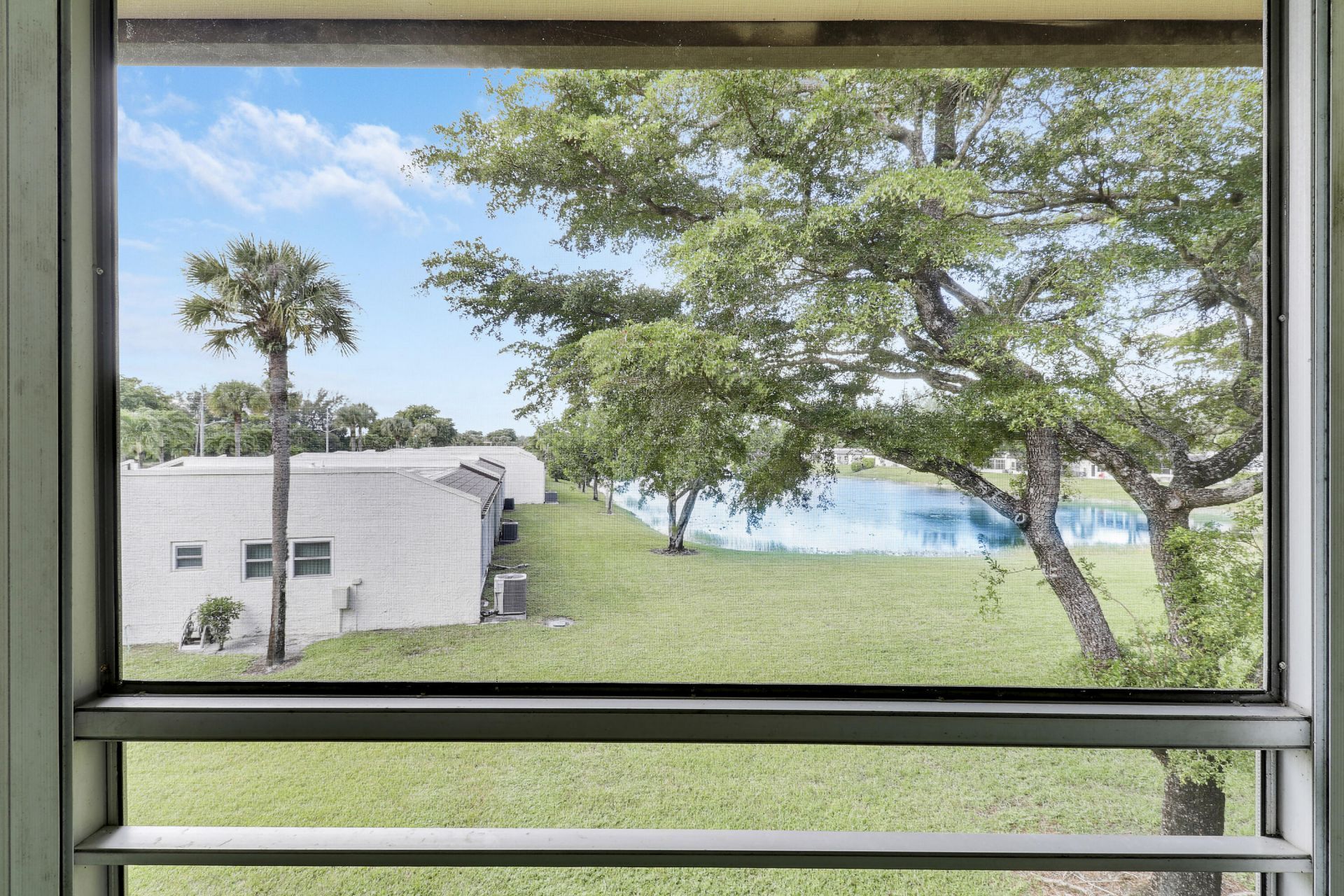 120 Lake Constance Drive, West Palm Beach, FL 33411 Photo