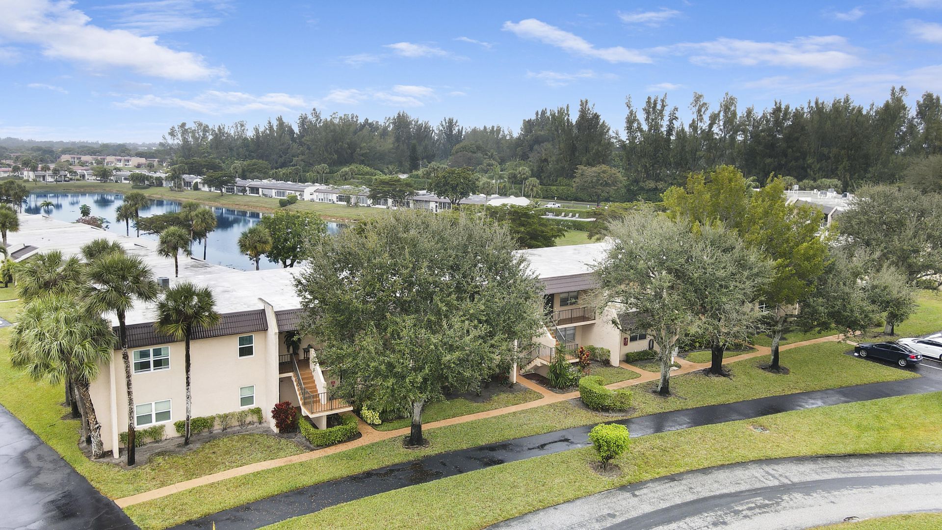 120 Lake Constance Drive, West Palm Beach, FL 33411 Photo