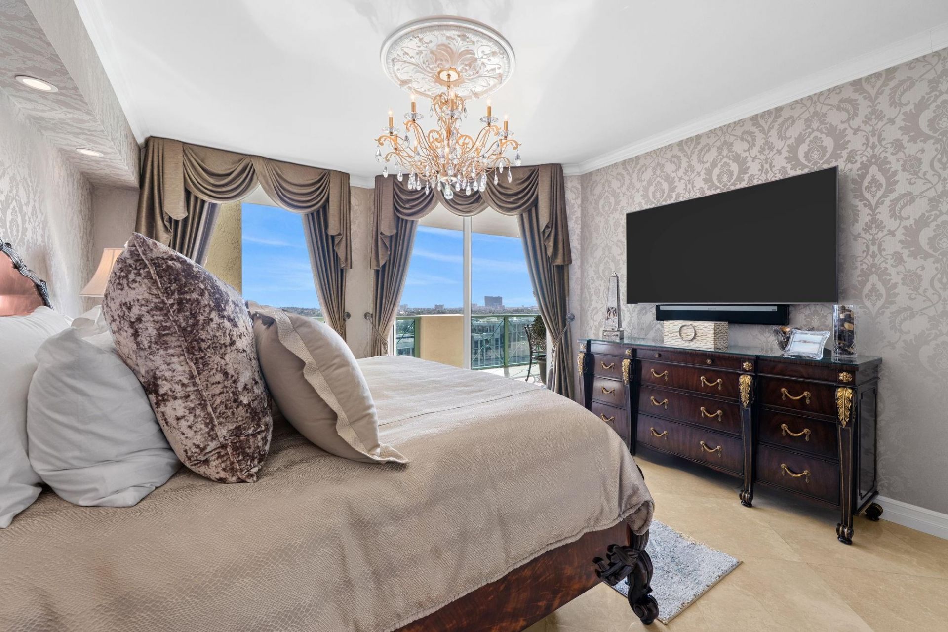 411 N New River Drive, Unit 1402, Fort Lauderdale, FL 33301 Photo