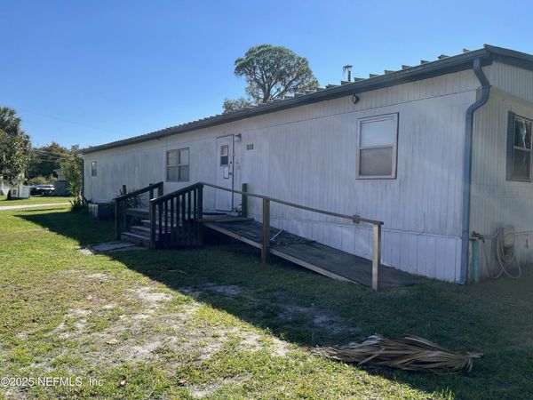 101 HUMMINGBIRD Trail, Crescent City, FL 32112