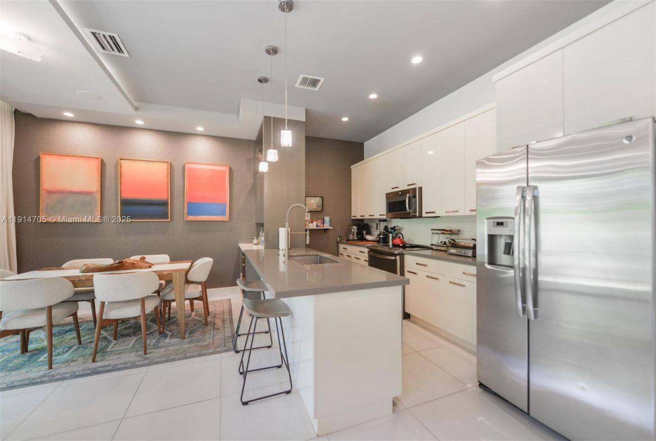 3318 Day Ave, Unit 7, Miami, FL 33133 Photo