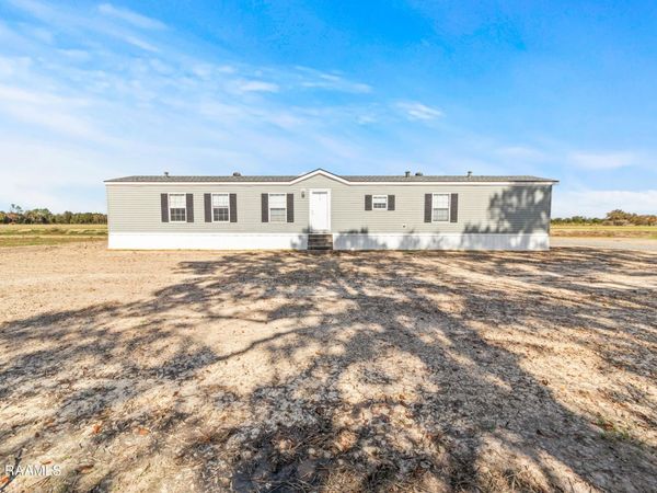 561 Airline Road, Opelousas, LA 70570