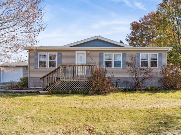 1104 Benton Street, La Porte City, IA 50651